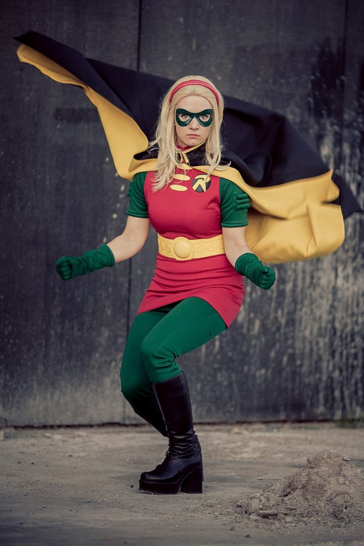 robin cosplay – cosicon