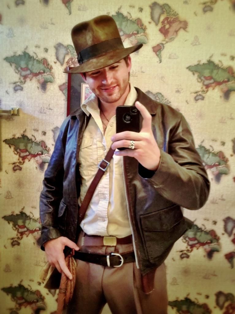 indiana jones cosplay – cosicon