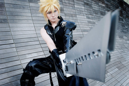 cloud strife cosplay